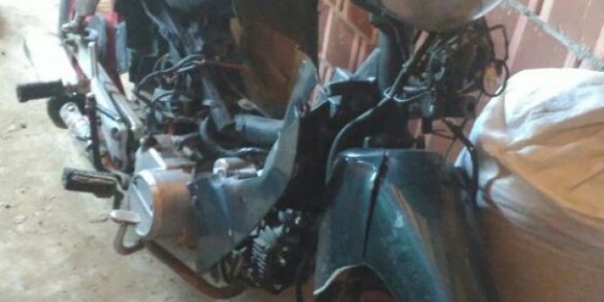 Polise Kızdı, Motosikletini Parçaladı