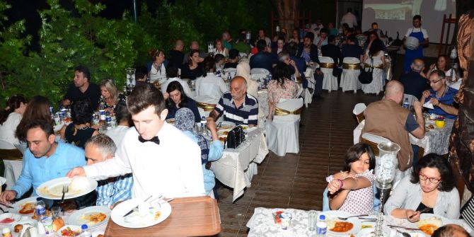 Bgc Üyeleri İftarda Buluştu