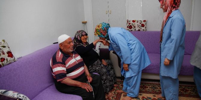 Şehitkamil’in Bayram Temizliği Yaşlıları Sevindirdi