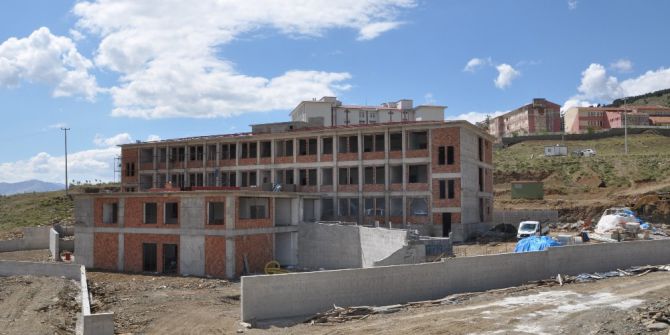 Sincik İmam Hatip Lisesi İnşaatı Devam Ediyor