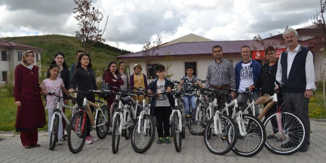 Asp İl Müdürlüğü’nden Çocuklara Bisiklet