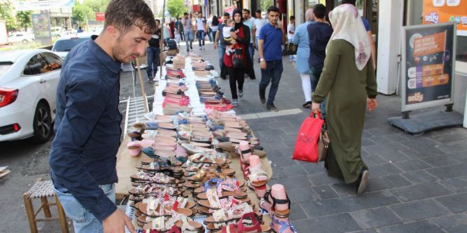 Diyarbakır’da Çarşı Pazar Hareketlendi