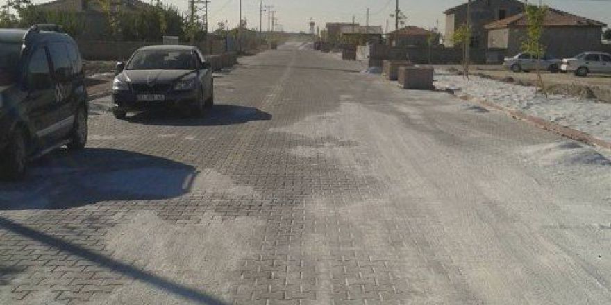 Eskil Yollarına Modern Parke Taşları Döşeniyor