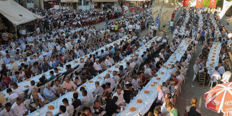 Çelikhan Belediyesi 15 Temmuz Şehitleri İçin Mevlit Okuttu