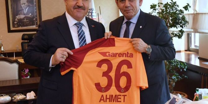 Bakan Arslan, Galatasaray Spor Kulübü Başkanı Özbek’i Makamında Ağırladı