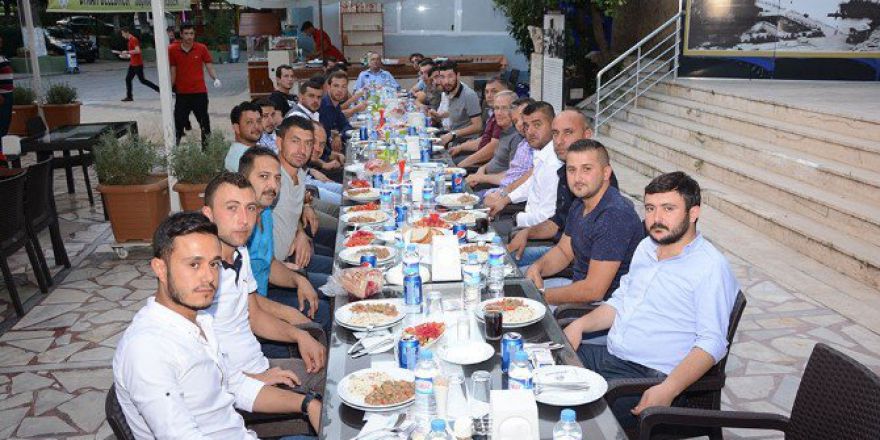 Başkan Acar Ülkü Ocakları Başkanları İle Bir Araya Geldi