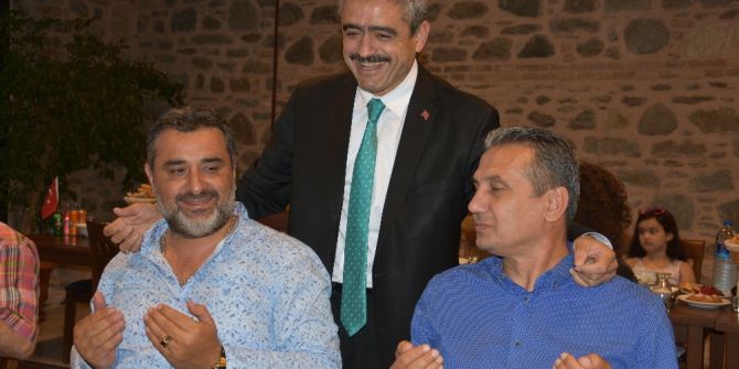 Başkan Alıcık, Meclis Üyeleri İle İftar Yemeğinde Buluştu