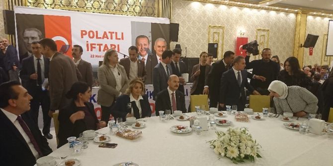 Polatlılılar Ak Parti Polatlı İlçe Teşkilatının İftar Yemeğinden Bir Araya Geldi