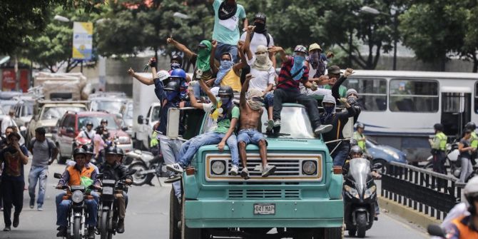 Venezuela’da Muhalefet Sokaklara Geri Döndü