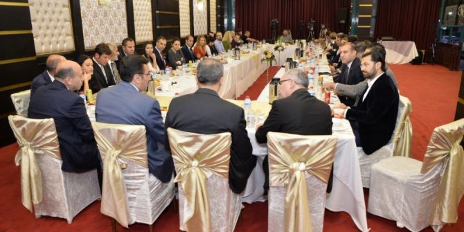 Gümrük Ve Ticaret Bakanı Tüfenkci, Ankara’da Basın Mensuplarıyla İftar Yaptı