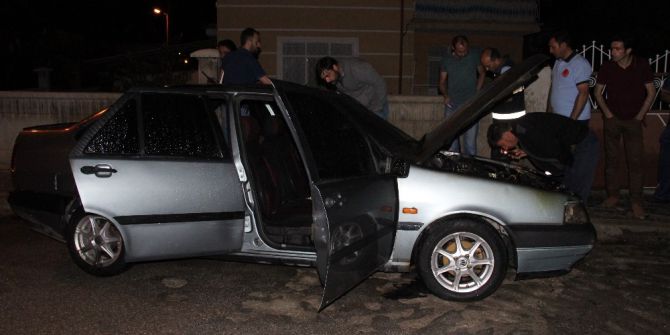 Karaman’da Park Halindeki Otomobil Yandı