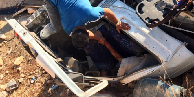 Freni Boşalan Kamyon Devrildi: 1’i Ağır 2 Yaralı