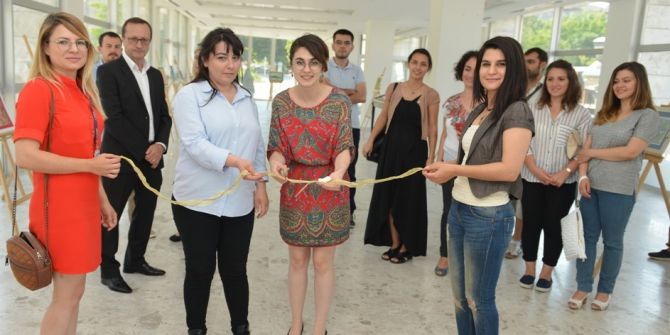 Nilüfer Belediyesi Personelinden Ebru Sergisi