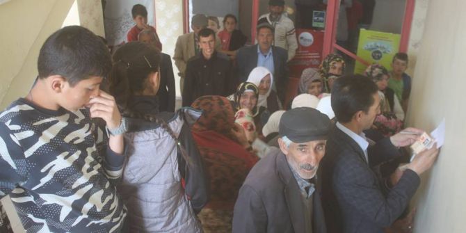 Taşlıçay Belediyesi Dar Gelirli Ailelere Bayram Yardımında Bulundu