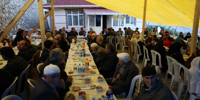 Şehit Ailesinden Protokole İftar