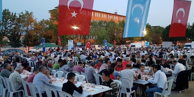 Bursa Mülteci Türkmenlere Kucak Açtı