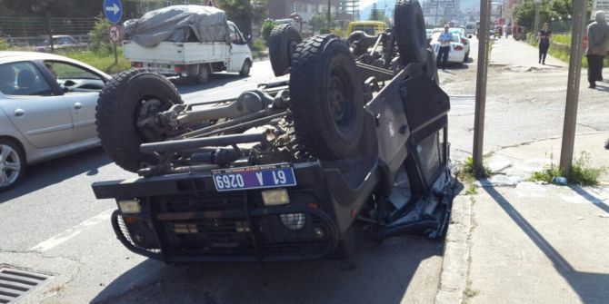 Özel Hareket Polisleri Kaza Yaptı: 7 Yaralı