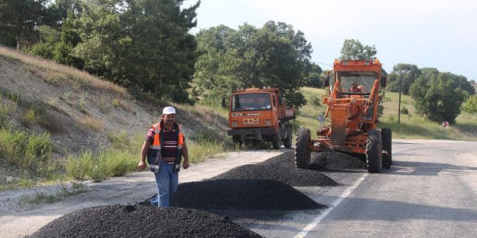Hisarcık-gediz Karayolunda Asfalt Yama Çalışması