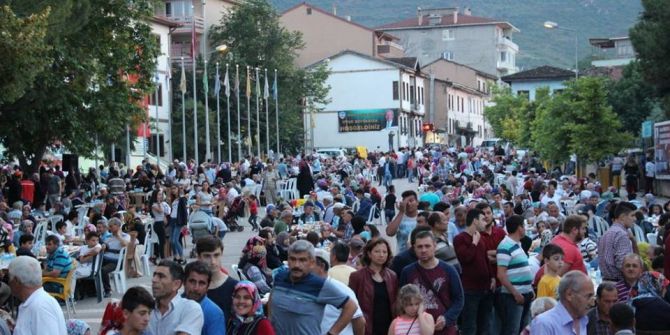 Osmaneli’de Mahalle İftarları Sona Erdi