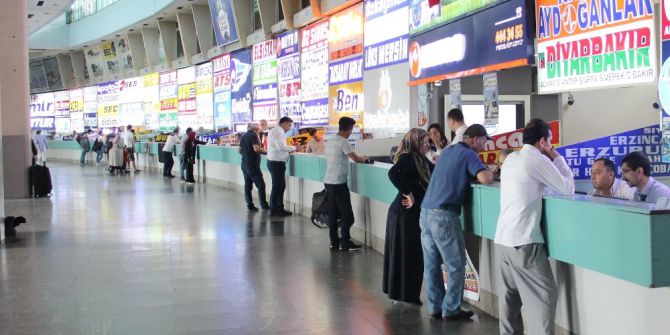 Otogarlarda Bayram Yoğunluğu