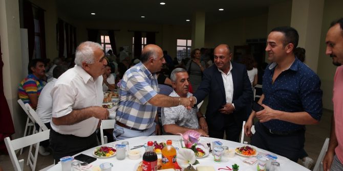 Başkan Arslan Çiğli Protokolüne İftar Yemeği Verdi