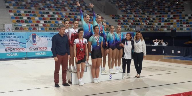 Manisa Bbsk’dan Aerobikte Derece