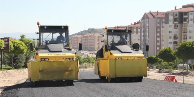 Yeni Toki Bölgesinde Sıcak Asfalt Çalışmaları Devam Ediyor