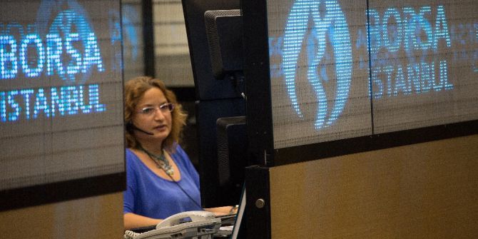 Borsa İlk Yarıda Düştü