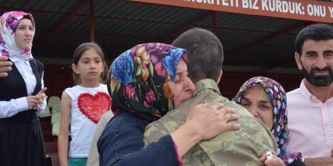 Sivas’ta Acemi Erlerin Duygusal Yemin Töreni