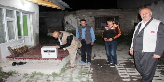 Sadaka Taşı Derneği Ramazan Ayı Yardımları Devam Ediyor