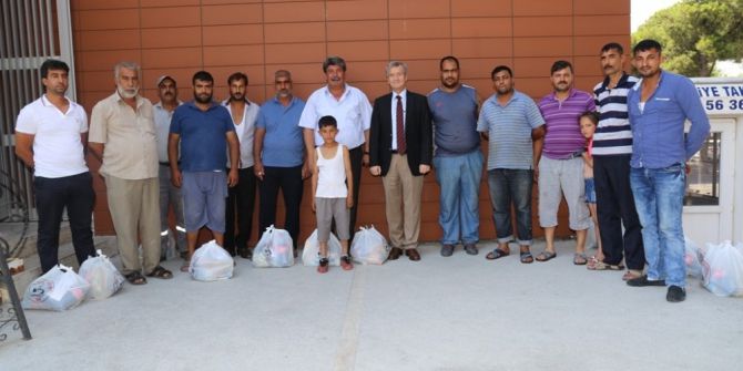 Burhaniye’de Ramazan Davulcuları Ödüllendirildi