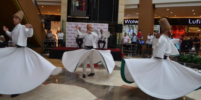 Avm De Sema Gösterisi