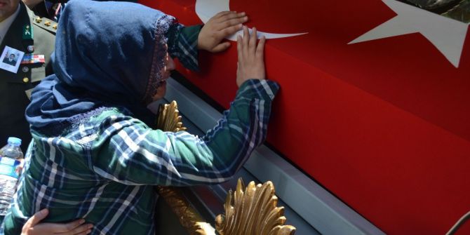 Şehit Eşi: "Aşkım Bak Beni İstemeye Geldiğin Gün Giydiğin Gömleğimi Giydim De Geldim"