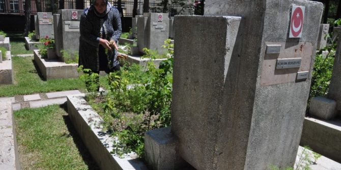 Hava Şehitliğinde Bayram Temizliği