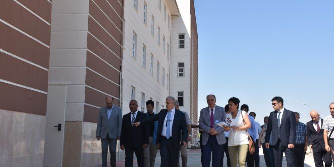 Vali Güvençer’den Yapımı Devam Eden Lise İnşaatında İnceleme