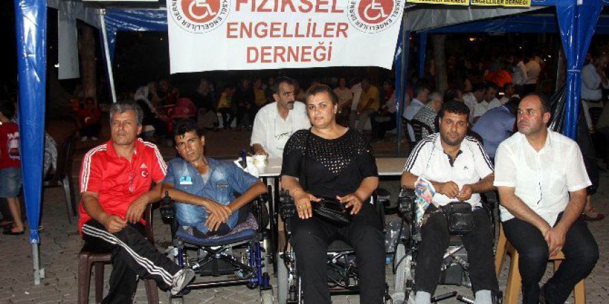 Fiziksel Engelliler 25. Gündür Demokrasi Nöbetinde