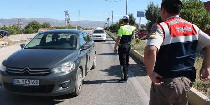 Elazığ’da Bayram Öncesi Trafik Uygulaması