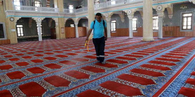 Büyükçekmece’nin Camileri Bayramda Gül Kokacak