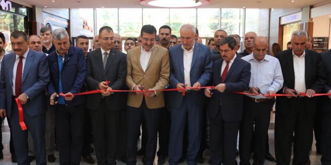 Bakan Tüfenkci Malatya’da Sergi Açılışına Katıldı