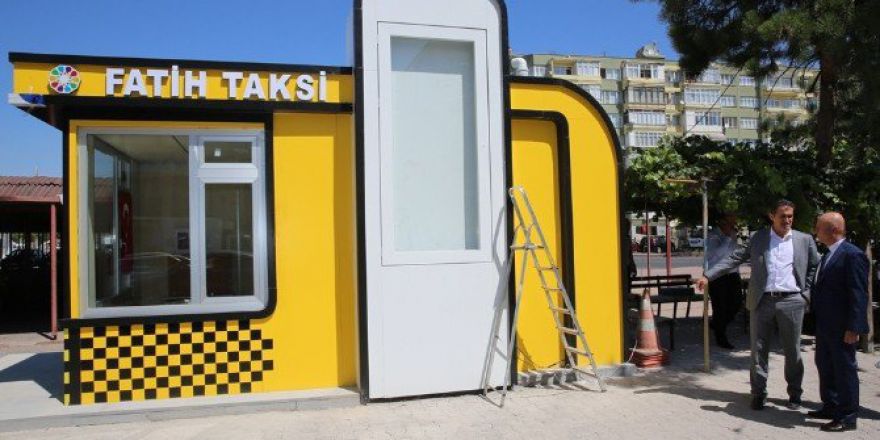 Çolakbayrakdar, "Kocasinan’da Taksi Durakları Da Güzelleşiyor"