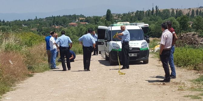 Tarla Kenarındaki Cinayetle İlgili 3 Tutuklama