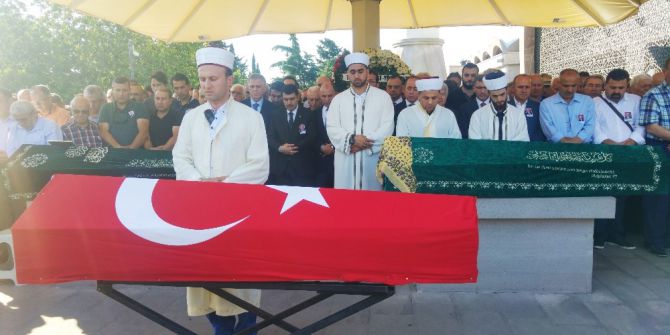 Eski Tbmm Başkanı Karaduman Son Yolculuğuna Uğurlandı