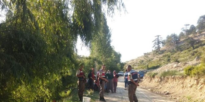 Traktörden Düşen 5 Yaşındaki Çocuk Öldü