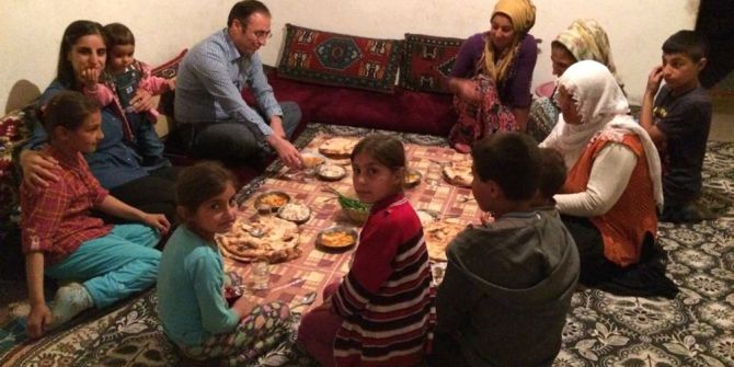 Akgül, Dar Gelirli Ailelerin Sofrasına İftar Konuğu Oldu
