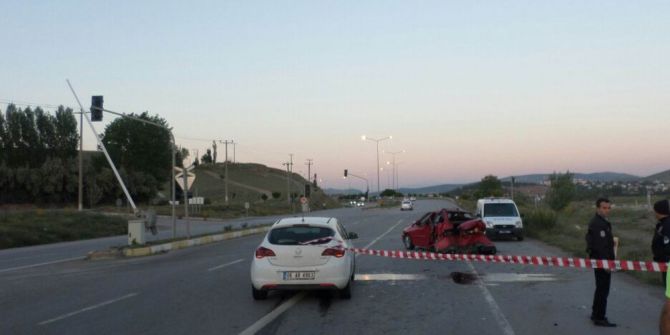 Sivas’taki Trafik Kazasında Yaralanan 3 Yaşındaki Çocuk Öldü