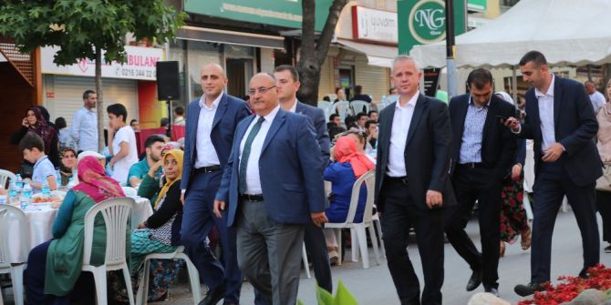 Ümraniye’de 5 Yıldızlı Son Mahalle İftarı