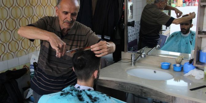 Yarım Asırlık Ustalar Eski Bayramları Mumla Arıyor