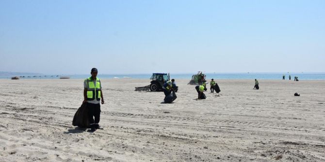 Tekirdağ’ın 72 Kilometre Plajında Bayram Temizliği