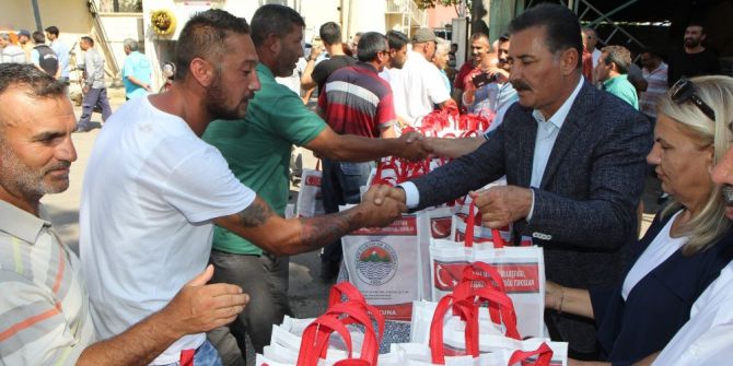 Başkan Tuna, Huzurevi Sakinleri Ve Personeliyle Bayramlaştı