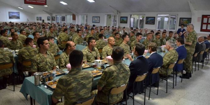 3. Ordu Komutanlığından Askerlere İftar
